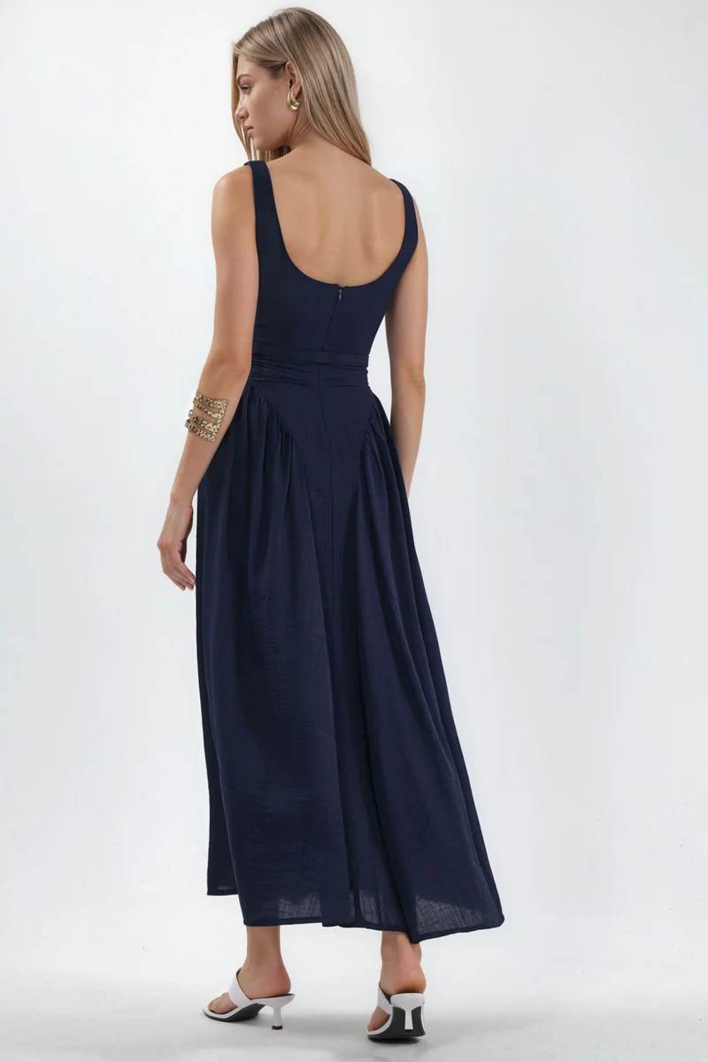 Busem BUSEM Square Collar Belted Midi Dress