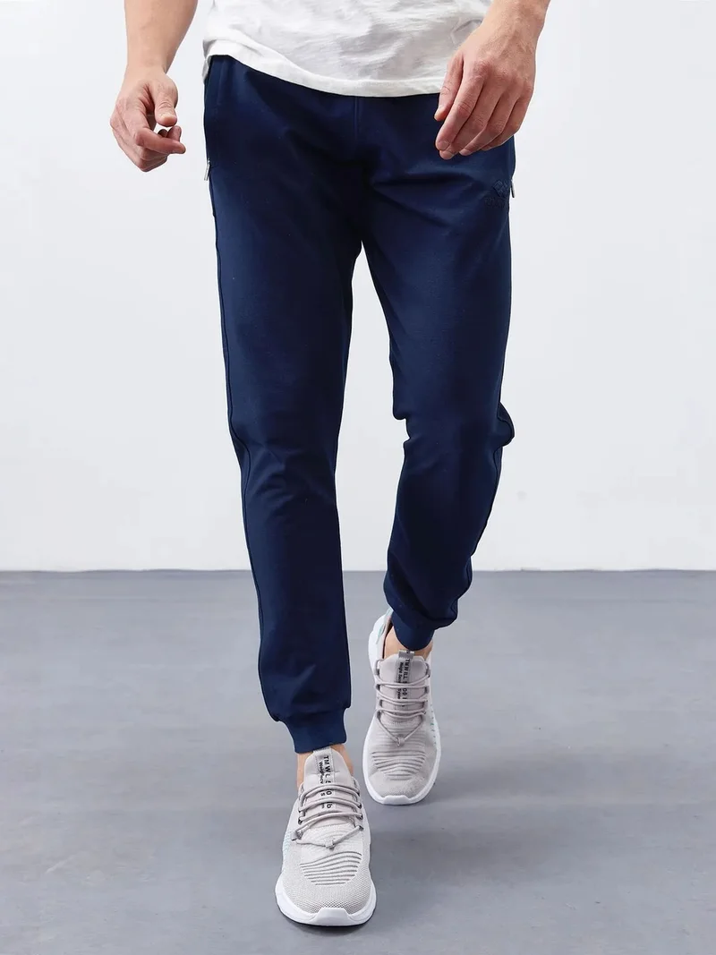تومي لايف TOMMY Men's Slim-Fit Fleece Sweatpants