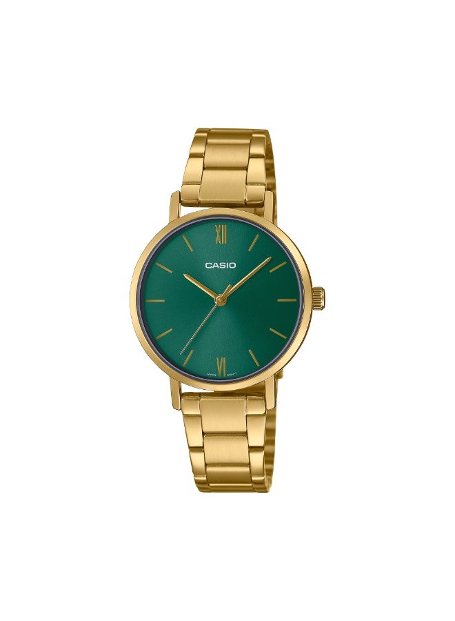 CASIO ساعة نسائية أنالوج بقرص أخضر وحزام من الفولاذ المقاوم للصدأ LTP-VT02G-3A