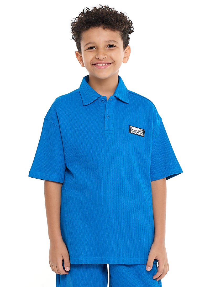 فكتور اند جين طقم جاكار للأولاد من فيكتور وجين - زي أزرق مكون من قطعتين مع تفاصيل الملصق - Image 3