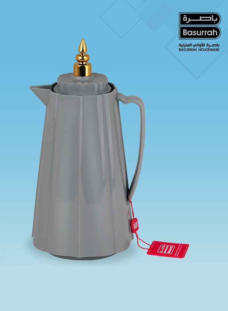 باصرة ترمس شاي وقهوة حراري 1 لتر – تصميم أنيق باللون رمادي مع غطاء ذهبي فاخر، يحفظ الحرارة والبرودة لفترات طويلة، مثالي للضيافة والاستخدام اليومي - Image 3