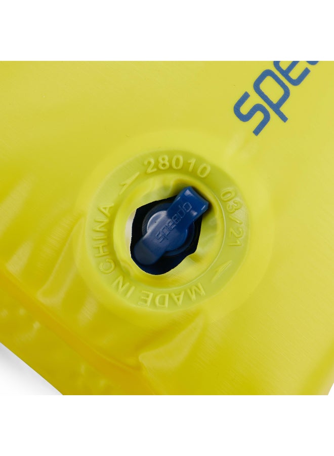 Speedo Speedo Armbands Junior Sleeves, Youth Unisex, Fluo Yellow | Premium Swimwear & Swimming Accessory by Speedo for Training, Fitness and Recreational Use - Size 0-2 - Premium Aquatic Gloves for Performance, Durability and Everyday Use - Image 5