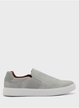 Casual Slip Ons - pzsku/ZA6C5BB24F50A642A662AZ/45/_/1737356711/648f3c81-5253-4452-8e17-b764f7131b32