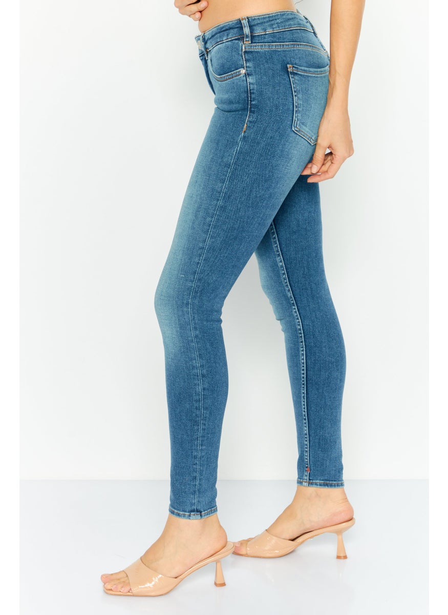 Scotch & Soda Women Skinny Fit Mid Rise Washed Stretchable Straight Leg Denim, Blue  - Image 3