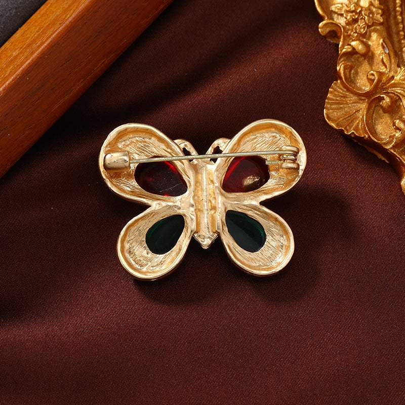 Vintage rhinestone dumb gold color treasure butterfly female students small cute shirt pin accessories bag buckle corsage - Image 5