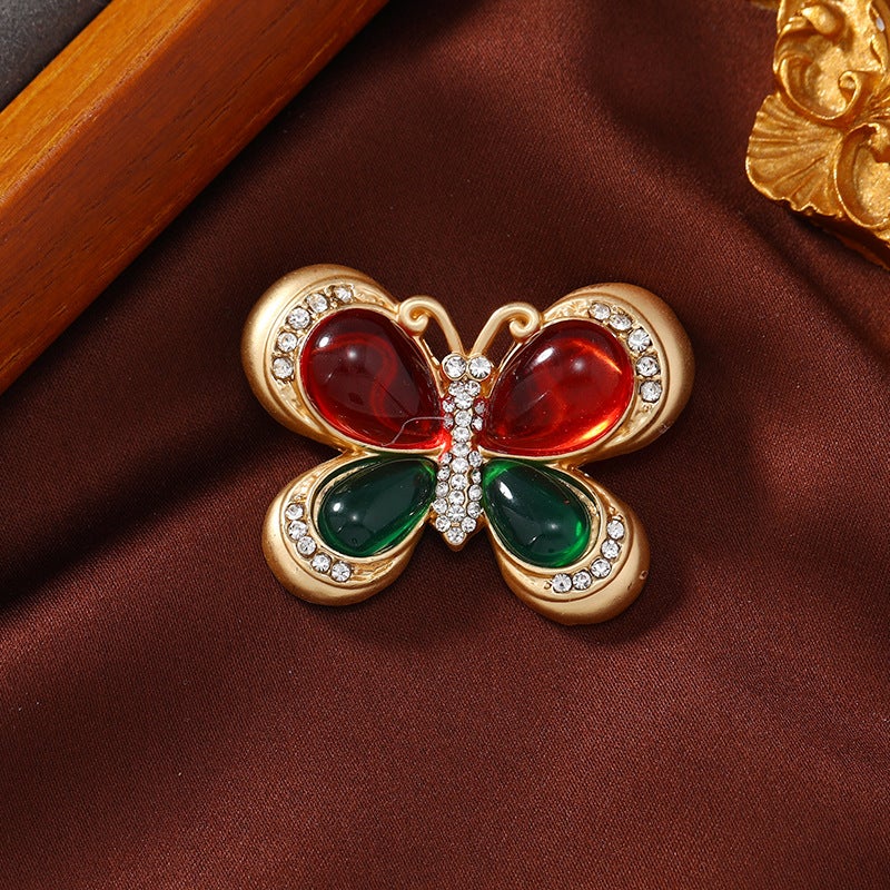 Vintage rhinestone dumb gold color treasure butterfly female students small cute shirt pin accessories bag buckle corsage - Image 1
