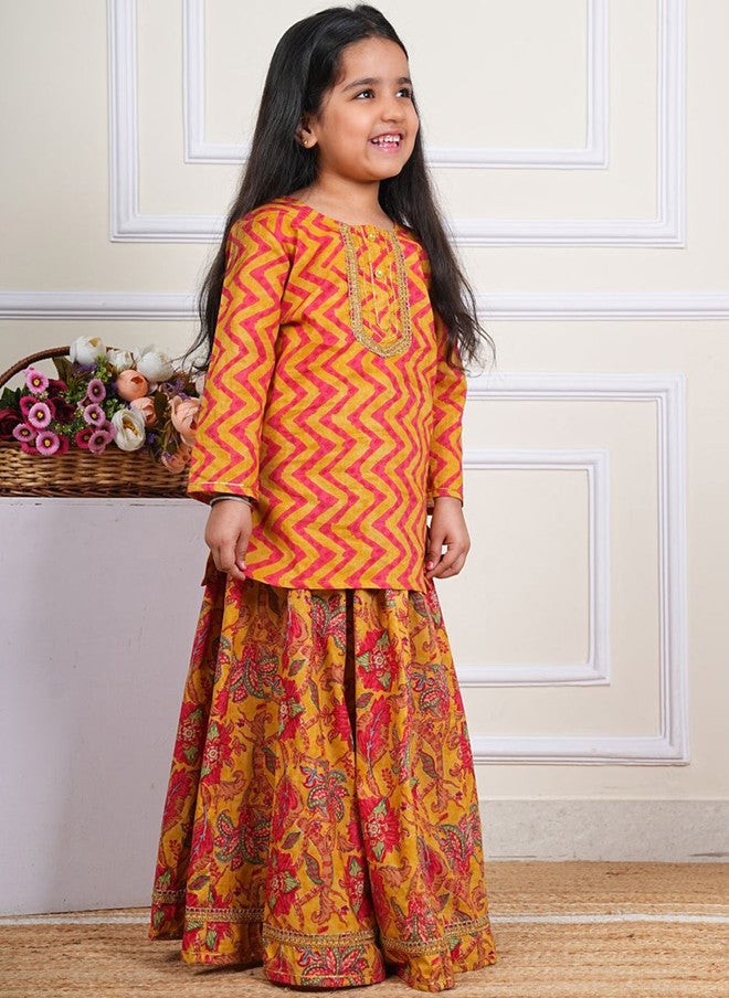 COTLAND FASHION Girls Printed Regular Gotta Patti Pure Cotton Straight Kurti with Skirt - Image 3