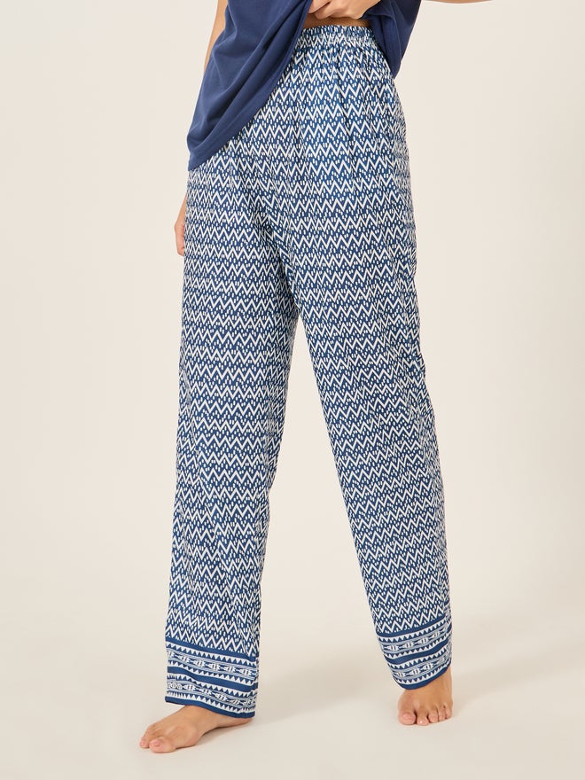 Styli Calm Slogan Print T-Shirt and Aztec Print Pyjama Set - Image 5