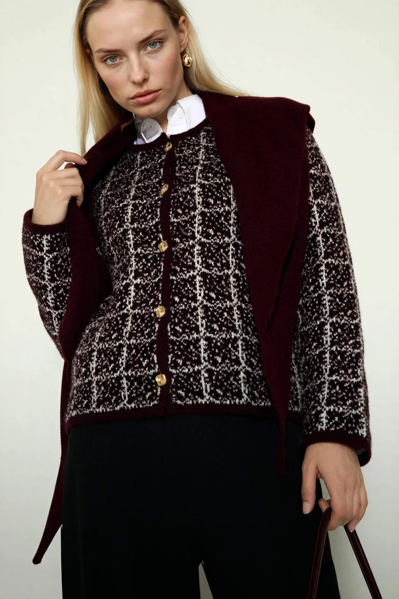 ديفاكتو Regular Fit Crew Neck Knitwear Cardigan
