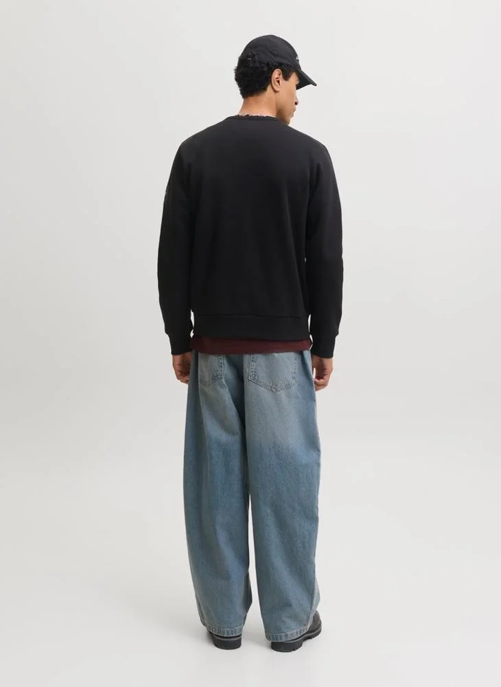 JACK & JONES Solid Crew Neck Regular Fit Sweatshirt