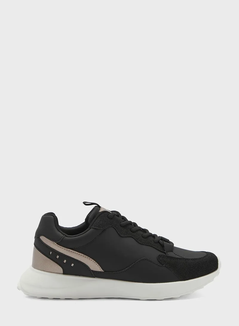 Ginger Patch Detail Sneaker