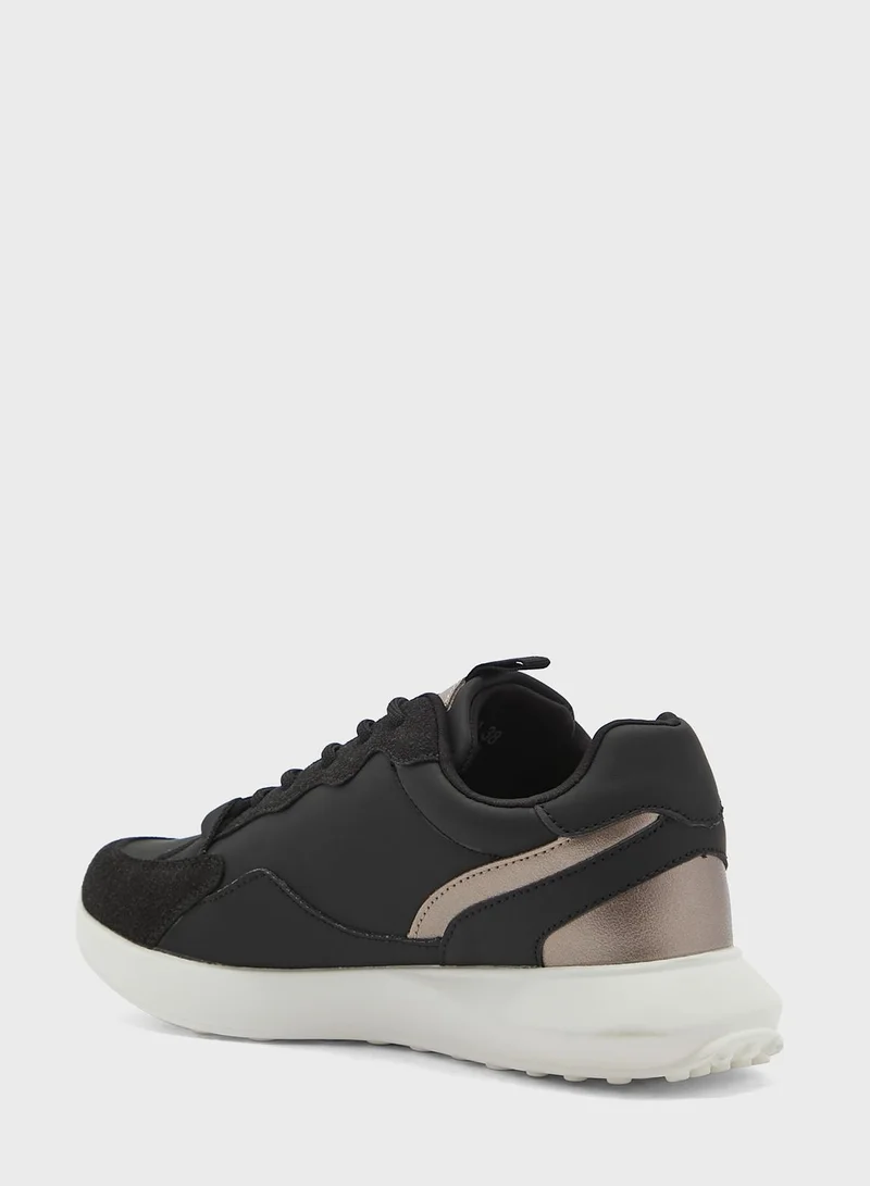 Ginger Patch Detail Sneaker