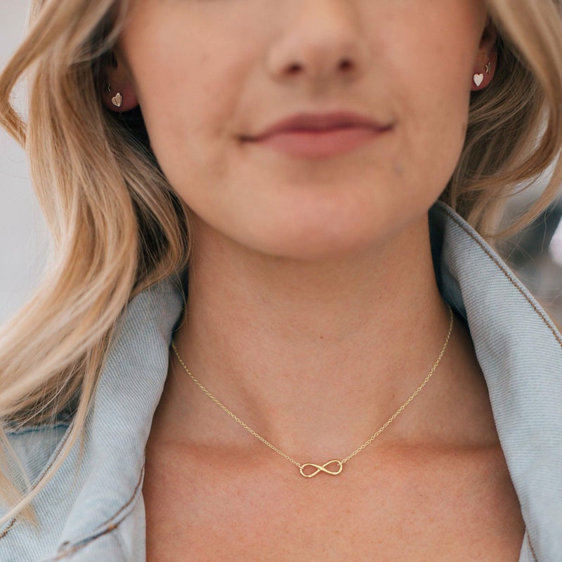 VRIUA Gold Linked Pendant Necklace 14K Gold Plated Dainty Choker Necklace Minimalist Jewelry Everyday for Women - Image 5
