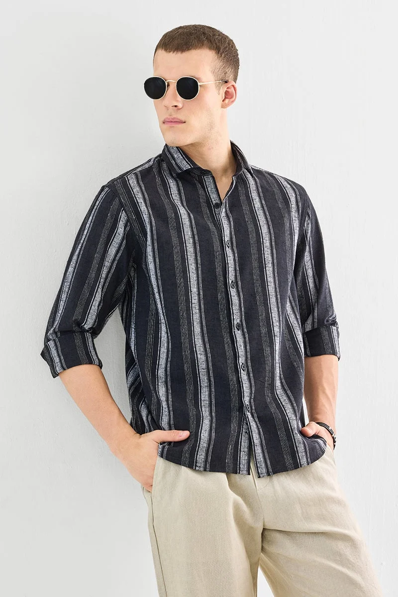 سنيتش قميص مقلم بقصة عادية