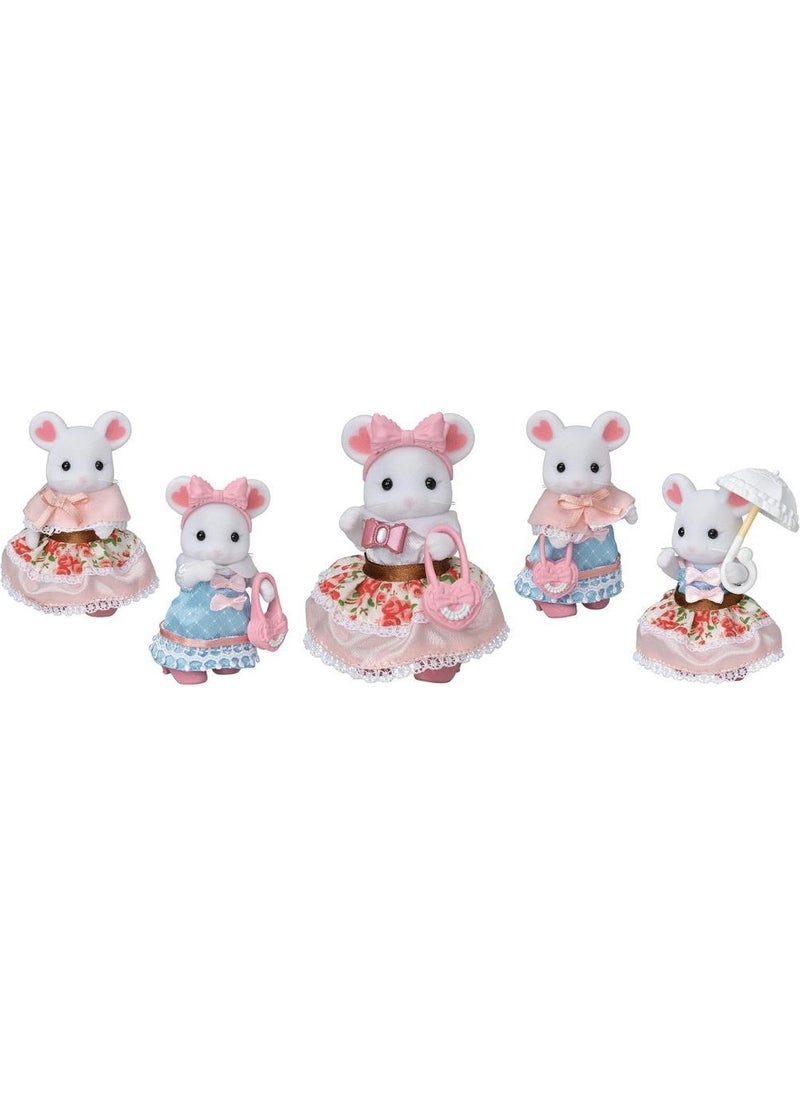 Sylvanian Families - Fashion Set 5540, Fashion Accessories Play Set - Image 1