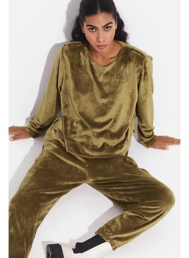 JUNE June Velvet Sweatshirt - Sweatpant Set Tan