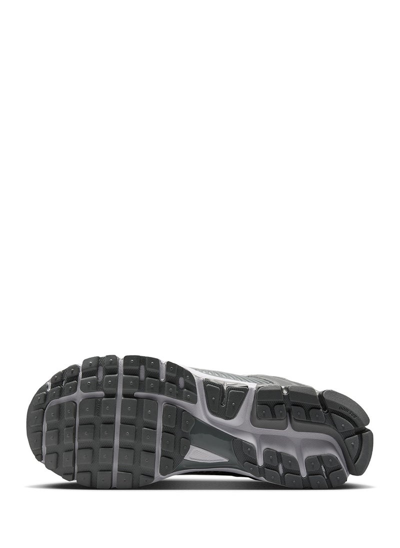 Nike - Zoom Vomero 5 Sde - Image 1