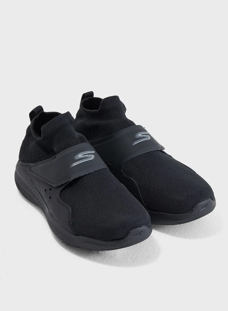 SKECHERS Go Walk Revolution Ultra