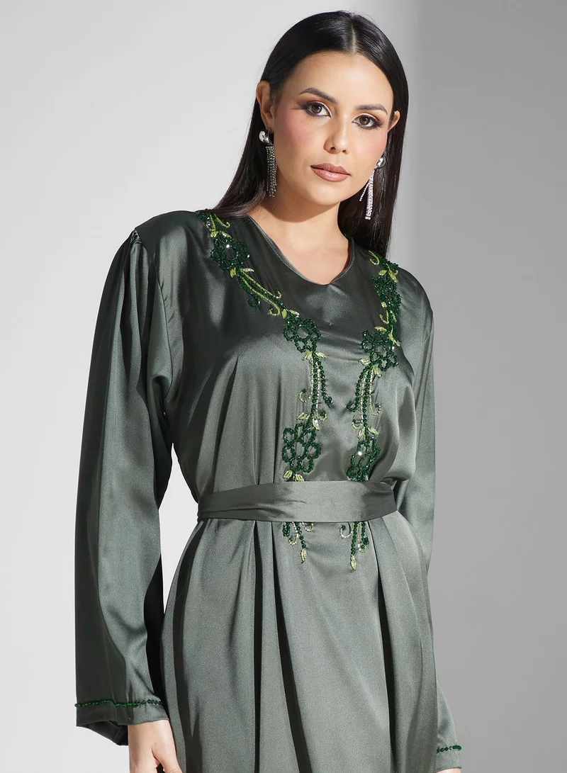 hayas closet Embellished Belted Jalabiya