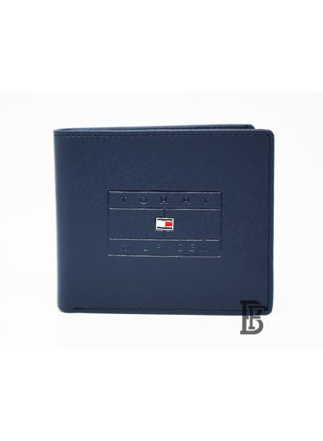Tommy Hilfiger Plus Tommy Hilfiger Wallet is a one to face solid style covered in light/BLUE-leather  - Image 2