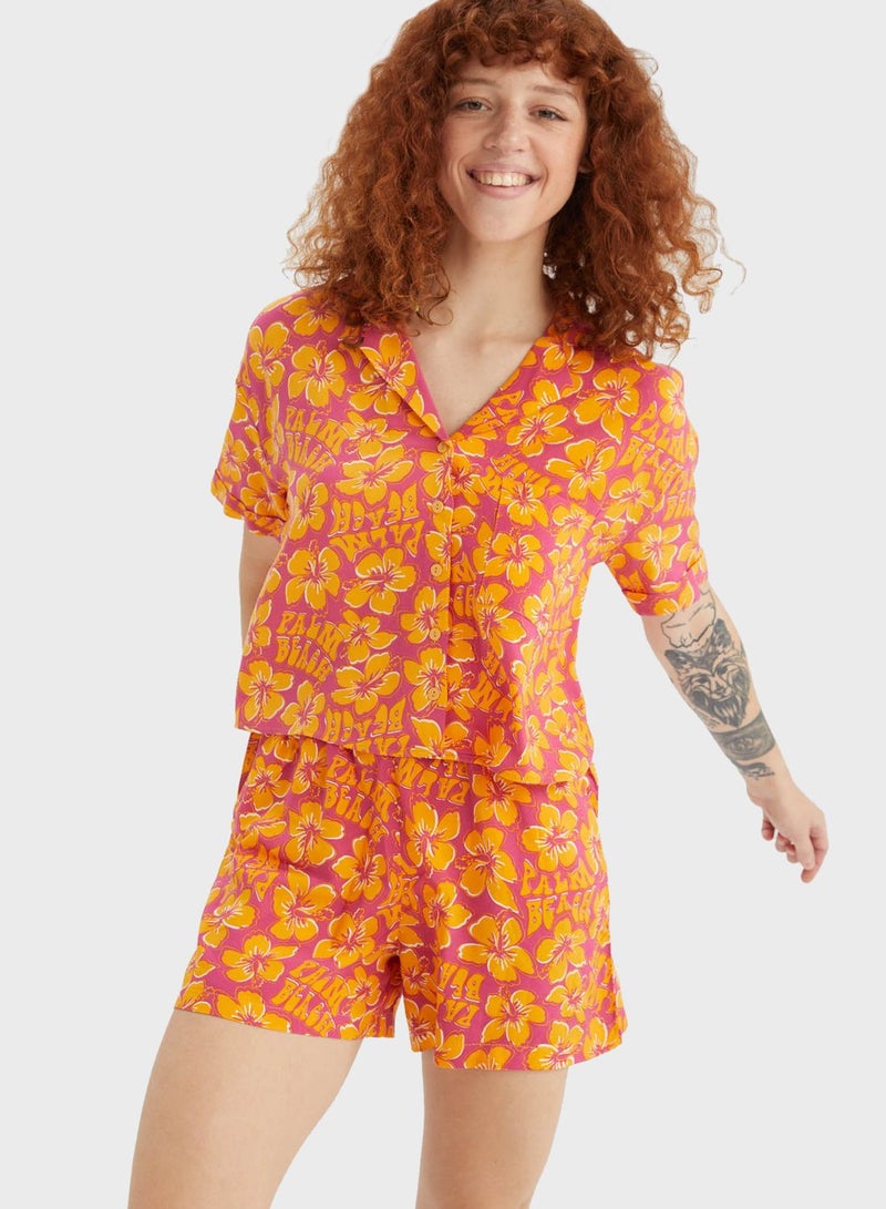 DeFacto Relax Fit Floral Print Short  - Image 1