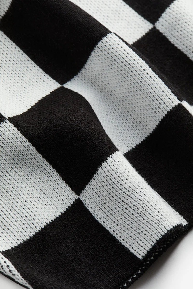 اتش اند ام كنزة بحياكة مرنة بقصّة فضفاضة