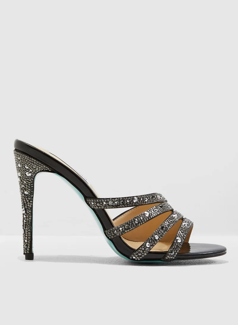 STEVE MADDEN Riri Sandal-Black Fabric