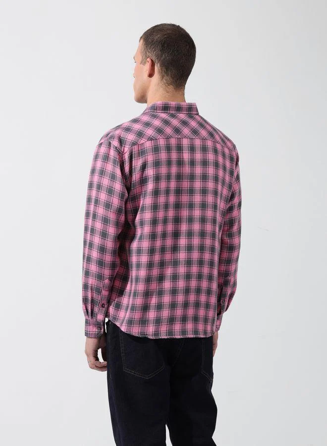 ذا انديان كراج كو Men Relaxed Fit Checked Cutaway Collar Full Sleeves Shirt