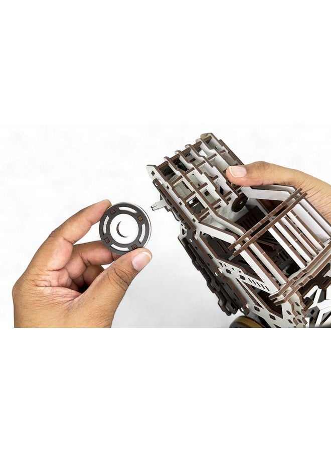 فنفينشين سيارة فانفنشن ستورم كروزر ذاتية التحكم - نموذج سيارة تحكم عن بعد بتردد 2.4 جيجاهرتز للأطفال - مجموعة أدوات بناء سيارة سباق عالية السرعة بمحرك مزدوج وشاحن من النوع C، صنع في الهند - Image 5