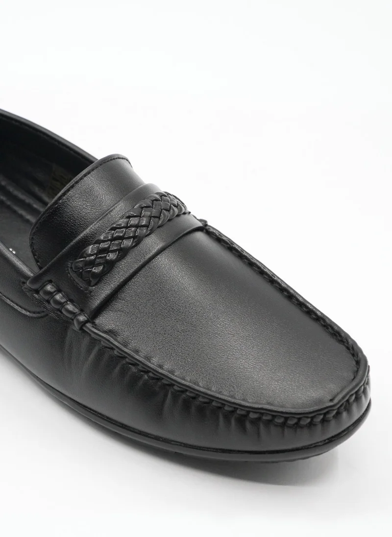Geoomnii Black Casual Slip-On Shoes for Men – Comfortable & Stylish Everyday Footwear for Men | Best Price UAE