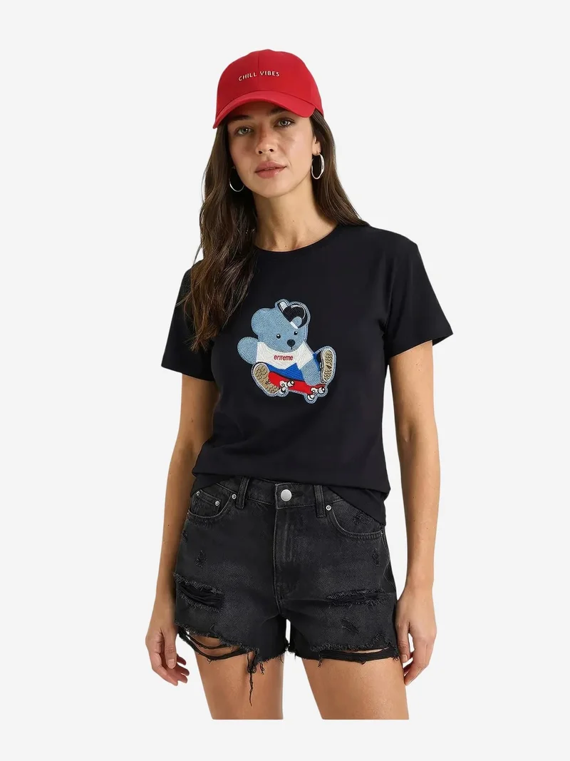 LUCCI Embroidered Crew Neck T-Shirt