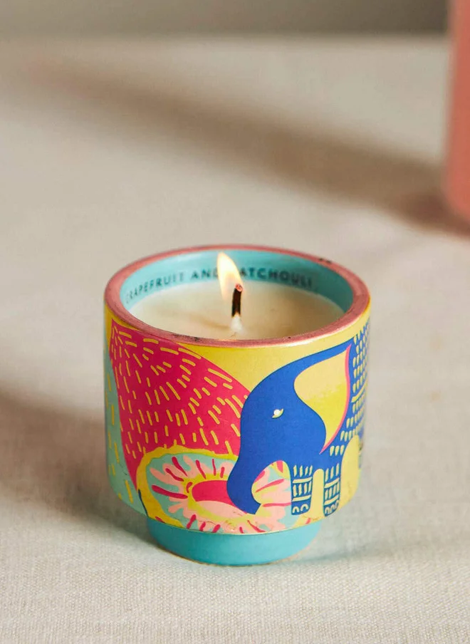 تشومباك Grapefruit & Patchouli Soy Wax Candle - Small