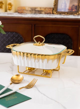 Large Porcelain Casserole Dish 15 Inch 2.3L with Elegant Gold Trim - pzsku/ZA6EDE04AA718BE9D6C0DZ/45/1746230548/8810ce1f-a044-43af-bb3a-c88c775b2105