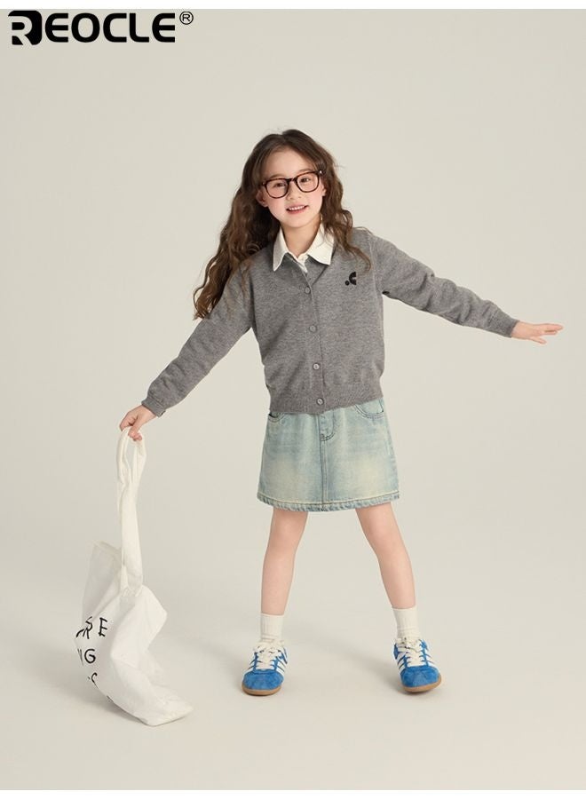 ريوكل سترة أطفال مطرزة بخياطة دقيقة وتصميم فضفاض ومريح. قمة محبوكة بلون موحد للأطفال من قماش ناعم وقابل للتنفس للارتداء اليومي المريح. - Image 3