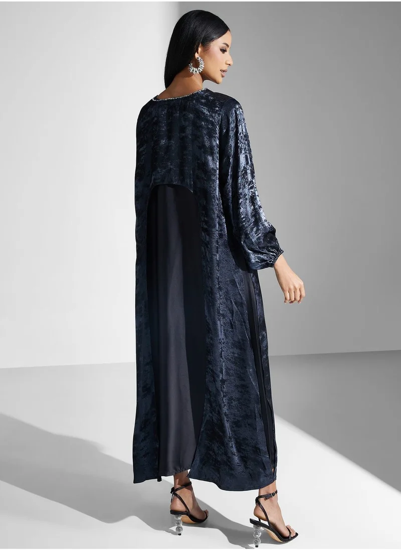 Meem by Mariyah Puff Sleeve Abaya