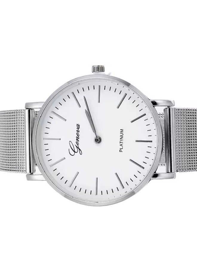 جنيفا ساعة أنيقة بتصميم كلاسيكي، بلون فضي بالكامل. تأتي بسوار معدني من الستانلس ستيل بلون فضي - Image 3