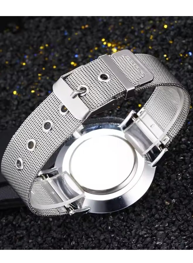 جنيفا ساعة أنيقة بتصميم كلاسيكي، بلون فضي بالكامل. تأتي بسوار معدني من الستانلس ستيل بلون فضي - Image 4