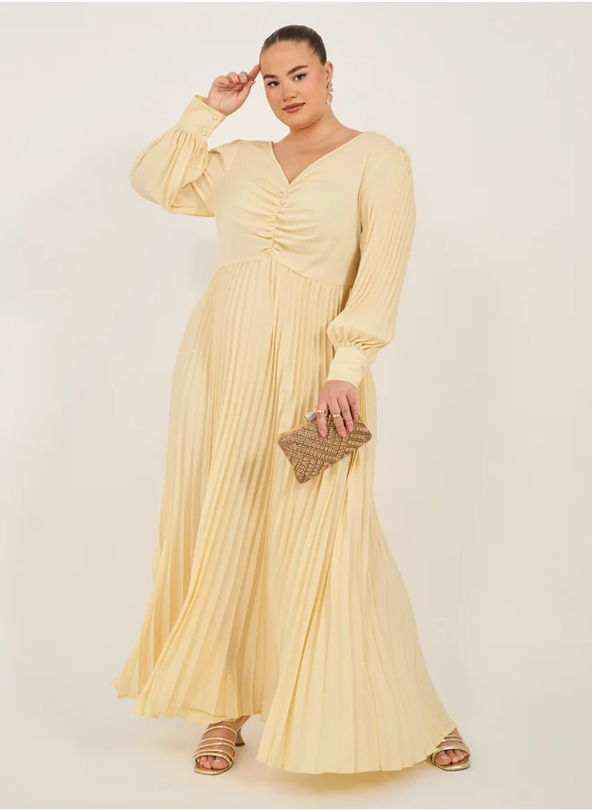 Styli Plus Size Pleated Long Sleeves A-Line Maxi Dress