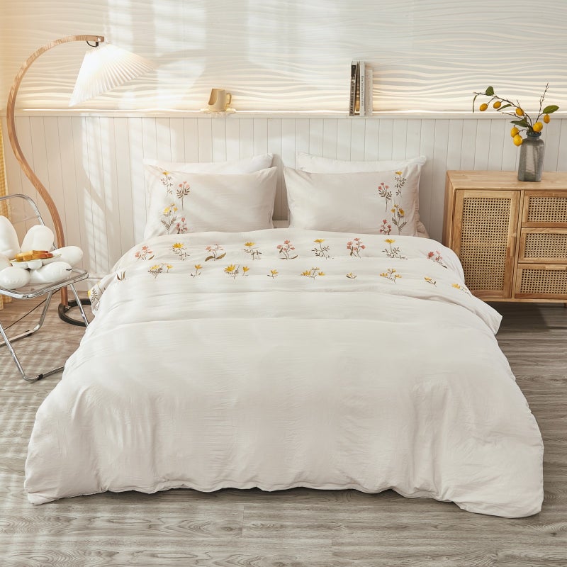 3pcss Light Gray Floral Embroidery Craft Duvet Cover Set, Yellow Small Flower Embroidered Bedding 3pcs Set, Pastoral Bohemian Bedding, Duvet Cover Set, Bedding, Queen King Twin Size, Suitable for Bedroom Dormitory Multi-Scene - Image 1