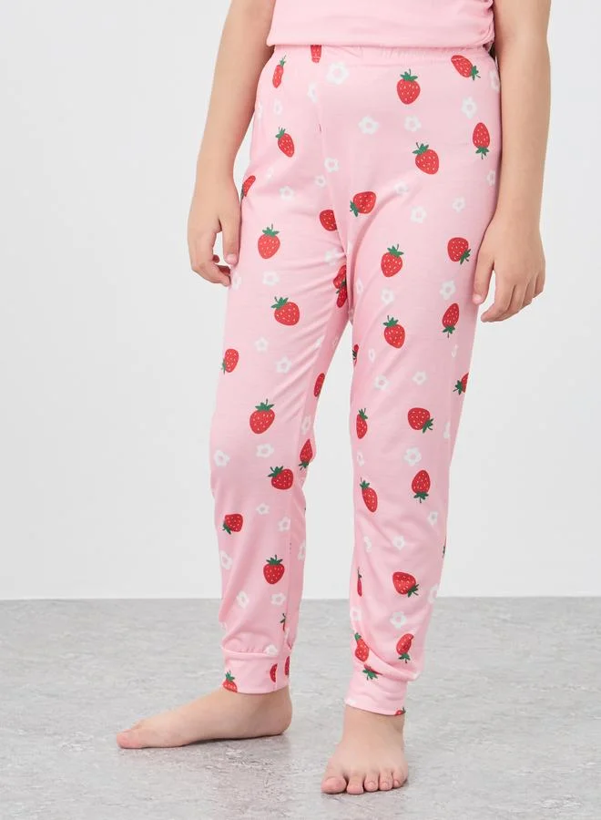 Styli Styli Strawberry Print T-Shirt and Pyjama Set