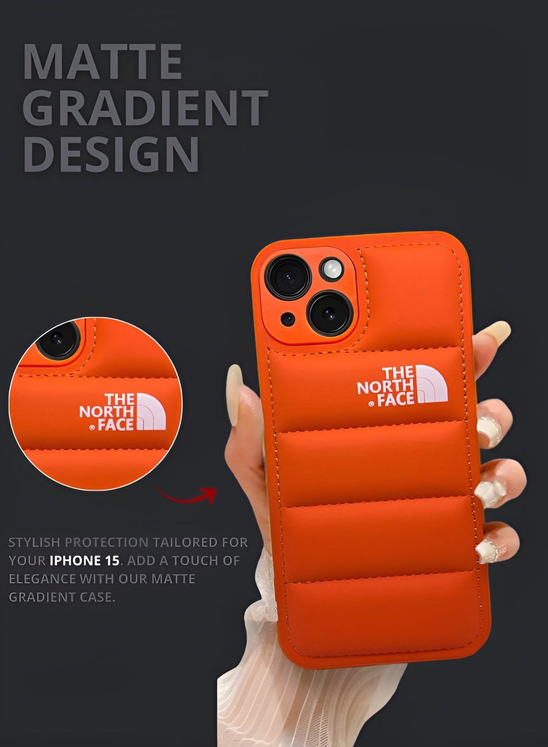 ذا نورث فيس جراب آيفون 15 – حماية كاملة ضد الصدمات مع تصميم عصري أنيق ومواد متينة توفر راحة واستخدام طويل الأمد - Image 3