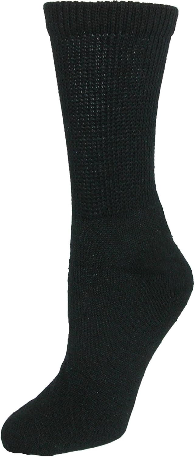 CTM Womens Diabetic Crew Socks 3 Pair Pack - Image 3