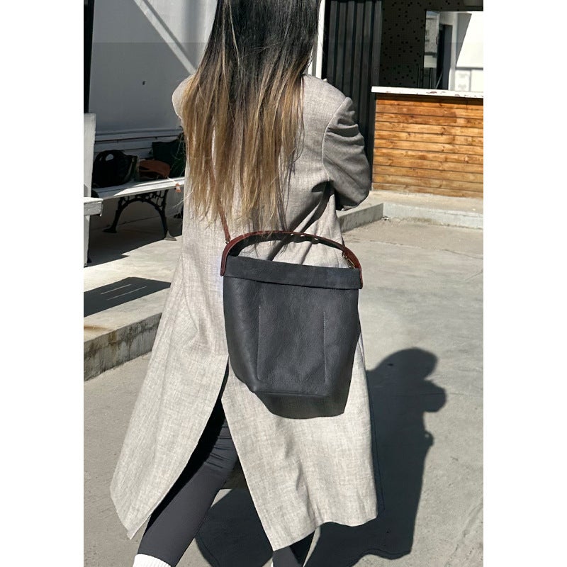 Niche Retro Bucket Bag For Women 2023 New Korean Style Fashion Handbag Simple Top Layer Cowhide Shoulder Messenger Bag - Image 1
