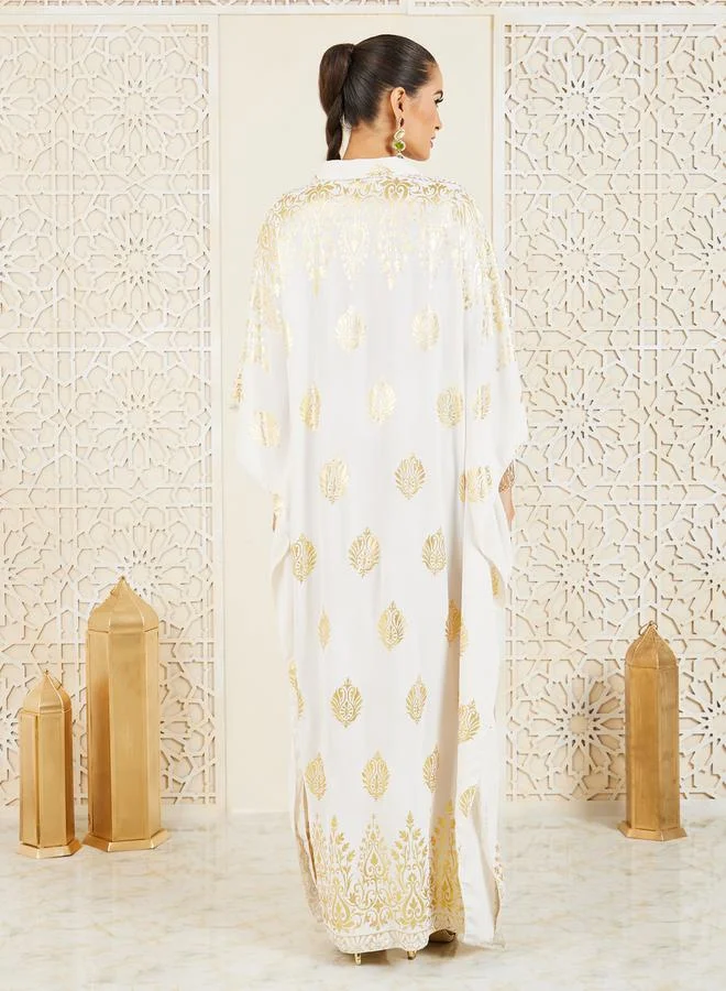 ستايلي Foil Print Collared Jalabiya