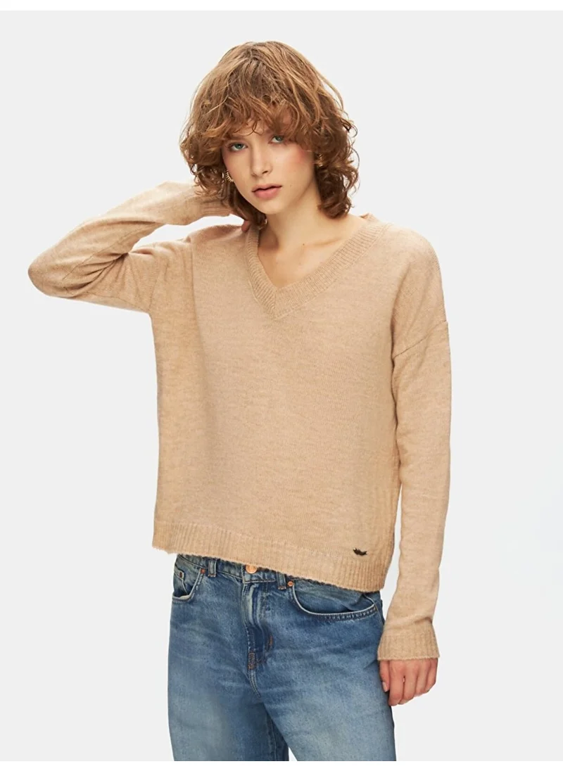 إل تي بي V Neck Long Sleeve Basic Knitwear Sweater