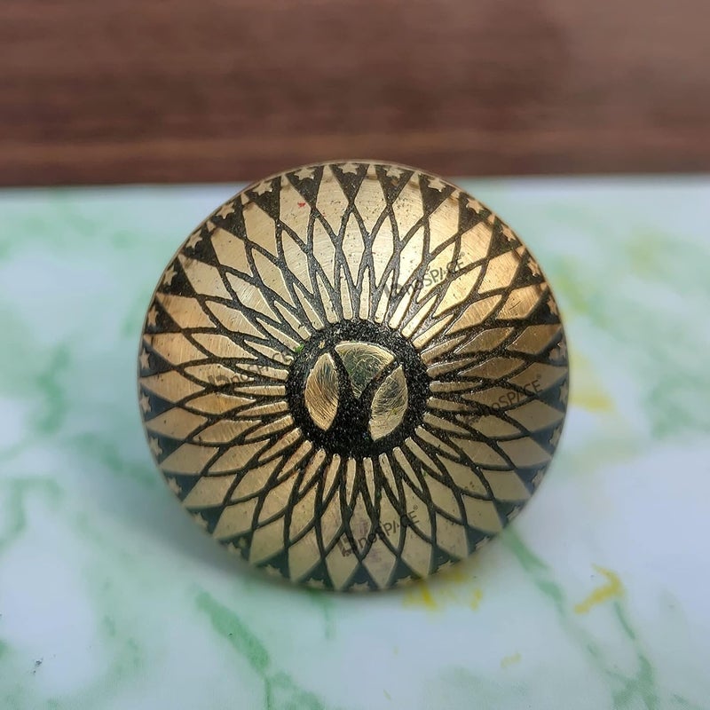 BnoSpace BnoSpace Gold Floral Etched Brass Cabinet Knobs for Cupboard Doors Drawers and Pulls Set of 4  - Image 3