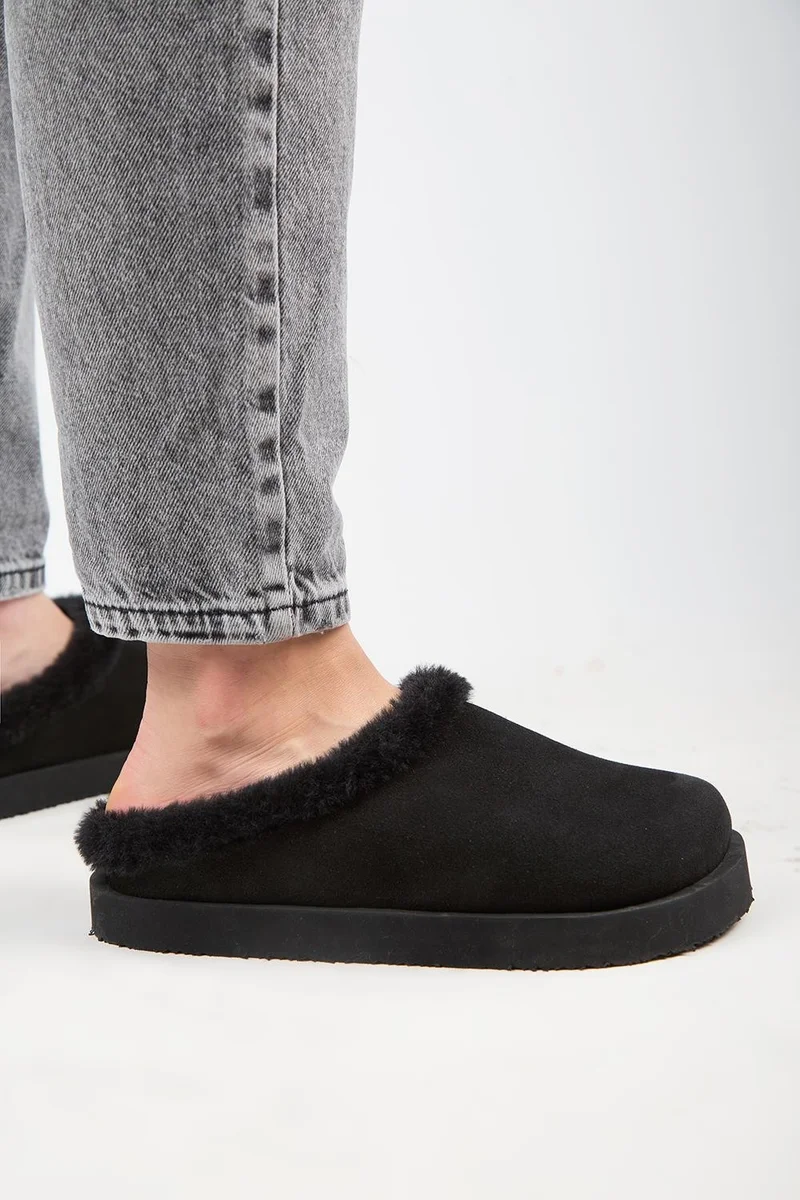 Manijero Manijero (Jana Furry) Women's Genuine Leather Flat Platform Black Slippers