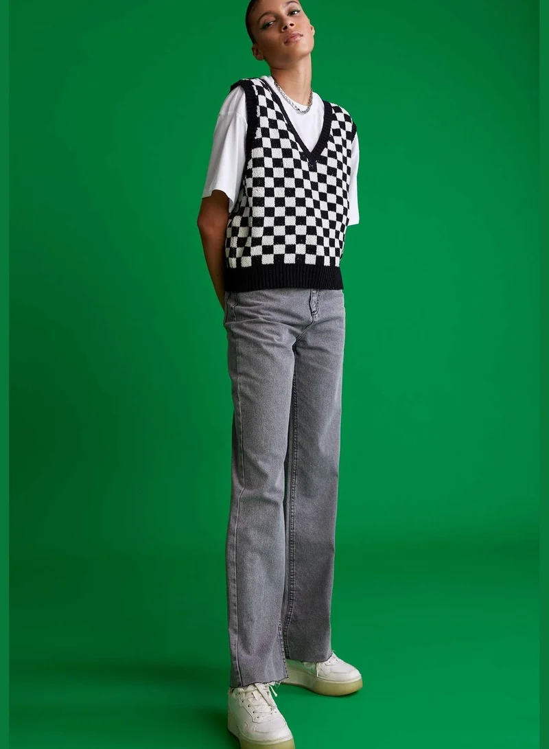 ديفاكتو V-Neck  Sleeveless Checkers Print Vest