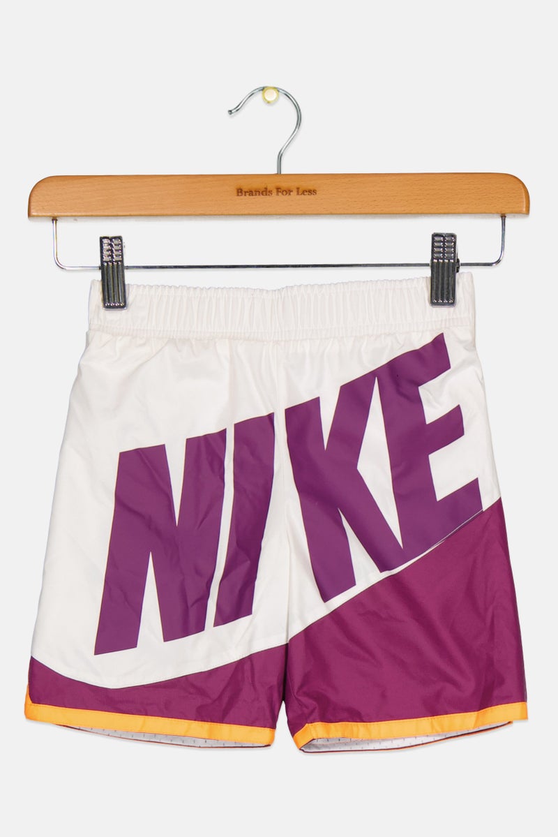 Nike شورتات بيضاء للأطفال الأولاد بشعار العلامة التجارية - Image 1