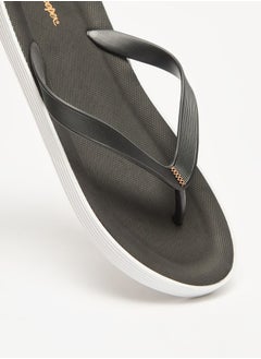 Lee Cooper شبشب رجالي سادة  - Image 4